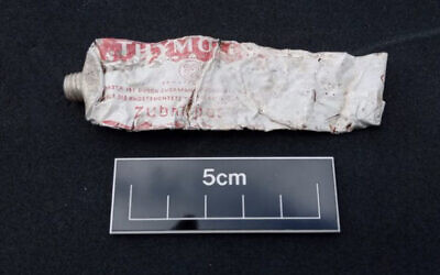 A tube of Czech toothpaste found where a group of 300 Holocaust survivors stayed in Troutbeck Bridge, in England's Lake District in 1945. (Twitter screenshot: used in accordance with Clause 27a of the Copyright Law)