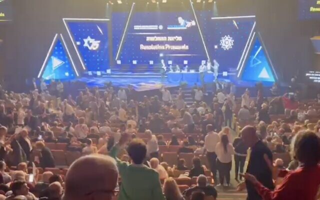 Delegates to the World Zionist Congress in Jerusalem, April 20, 2023. (Twitter video screenshot: used in accordance with Clause 27a of the Copyright Law)