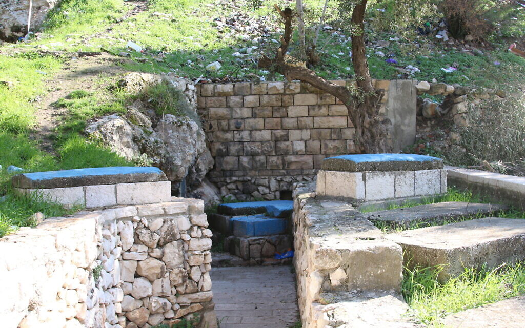 The tomb of Raabbi Ovadiah of Bartenura in the Kidron Valley. (Shmuel Bar-Am)
