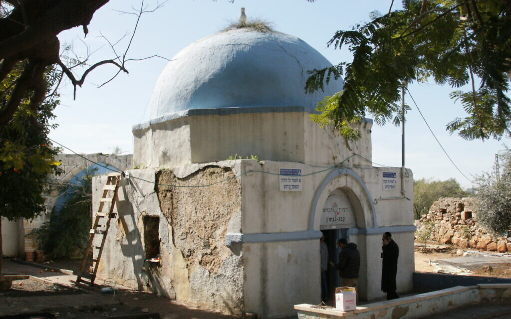 The tomb of Benjamin son of Jacob in Kfar Saba. (Shmuel Bar-Am)
