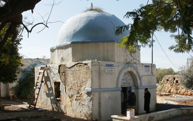 The tomb of Benjamin son of Jacob in Kfar Saba. (Shmuel Bar-Am)