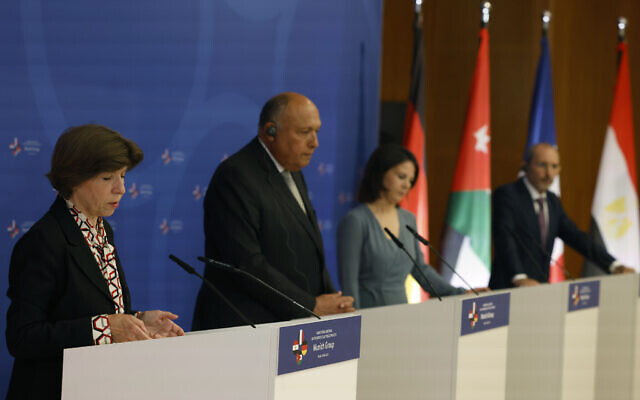(L-R) France's Foreign Minister Catherine Colonna, Egypt's Foreign Minister Sameh Shoukry, German Foreign Minister Annalena Baerbock and Jordan's Foreign Minister Ayman Safadi give a joint press conference to comment on their Ministerial Meeting on the Middle East Peace Process, on May 11, 2023 at the Foreign Office in Berlin. (Photo by Odd ANDERSEN / AFP)