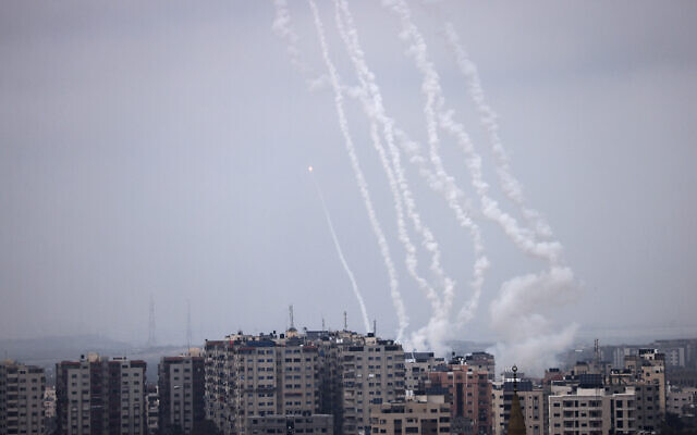 Rockets are launched from Gaza City towards Israel on May 12, 2023 (MAHMUD HAMS / AFP)
