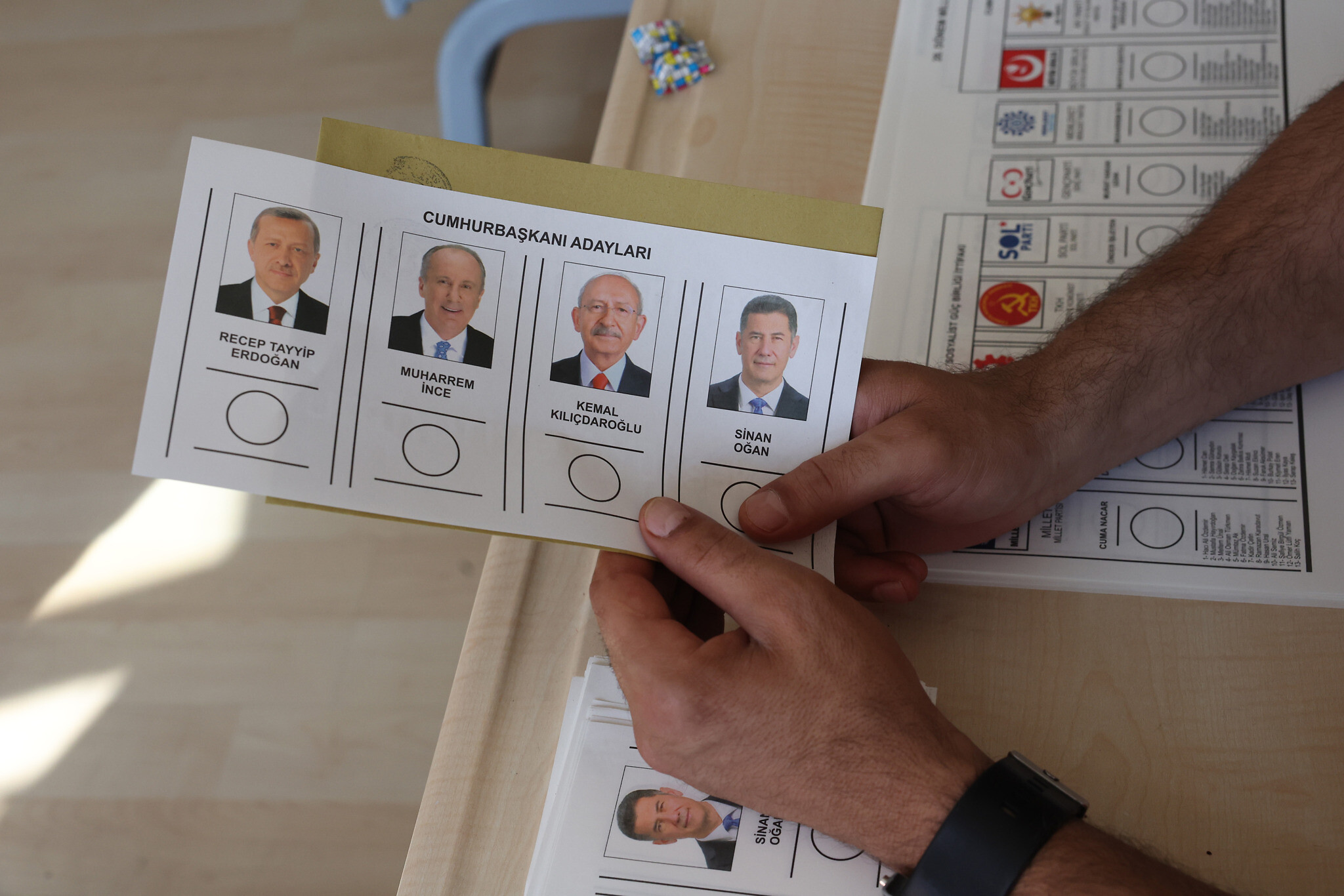 Erdogan put to the test by secular alliance as Turkey votes in pivotal