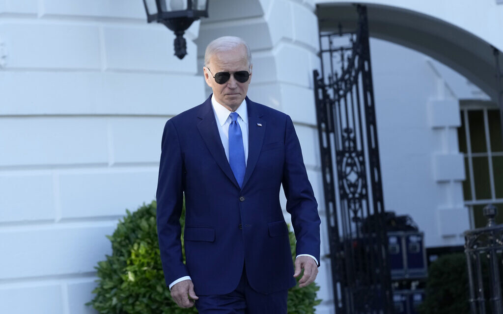 world News  Poll finds US Jews overwhelmingly back Biden over Trump in 2024 rematch
