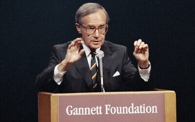 Newton Minow delivers a speech at the Gannett Foundation Media Center at the Columbia School of Journalism on the 30th anniversary of the speech in which he criticized television as a vast wasteland, May 9, 1991, New York. (Susan Ragan/AP)