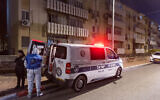 Illustrative: Police at the scene of a suspected domestic homicide in Ashdod, February 21, 2023. (Flash90)