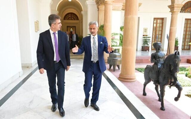 Foreign Minister Eli Cohen, left, meets with his Indian counterpart Subrahmanyam Jaishankar in New Delhi on May 9, 2023 (Foreign Minister Eli Cohen meets with his Indian counterpart Subrahmanyam Jaishankar in New Delhi)