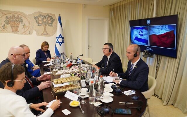 Israeli and Polish lawmakers meet in the Knesset on May 117, 2023 (Danny Shem Tov/ Knesset Spokesperson)