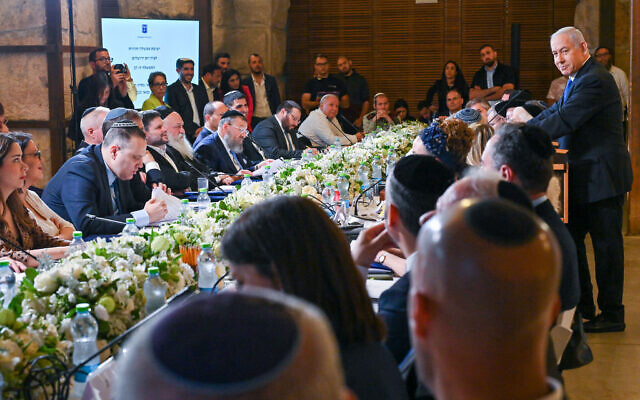 Prime Minister Benjamin Netanyahu addresses a cabinet meeting held in the Western Wall tunnels on May 21, 2023 (Kobi Gideon / GPO)