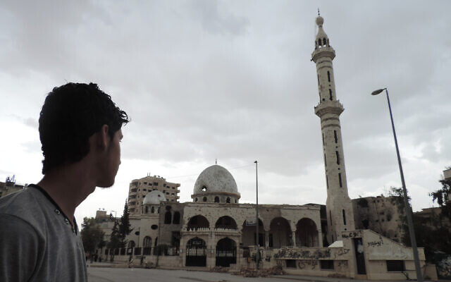 The landmark Al-Salam mosque in Barzeh on the outskirts of Damascus (STR / LENS OF A YOUNG DIMASHQI / AFP)