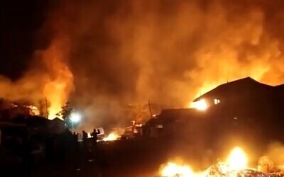 Homes and businesses set on fire in the state of Manipur in northeast India, after clashes erupt between ethnic, religious communities, May 3, 2023. (Twitter video screenshot: used in accordance with Clause 27a of the Copyright Law)