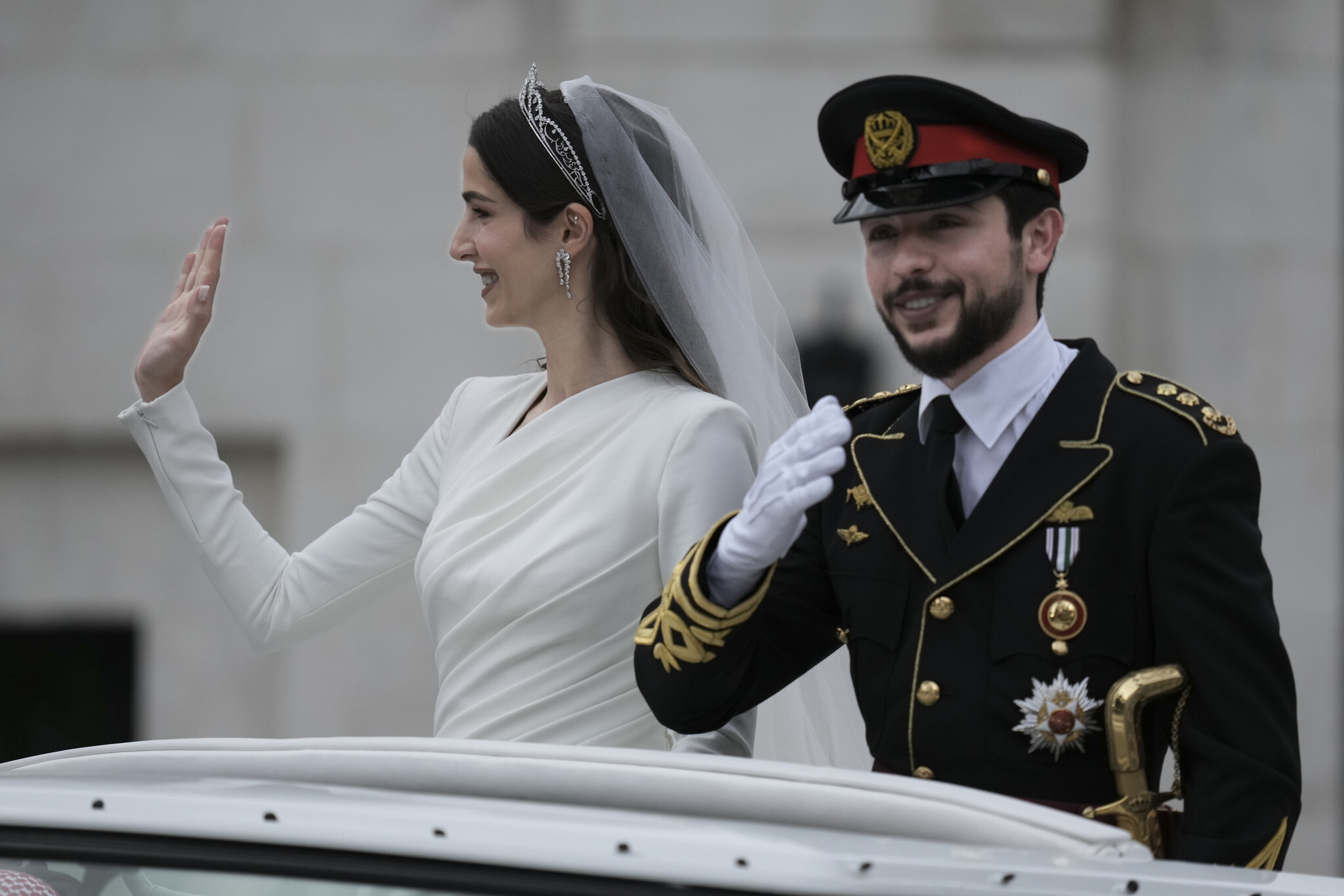 Lebanese designer Elie Saab made bridal gown for Jordanian royal