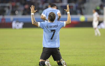 Uruguay's Anderson Duarte celebrates after scoring his side's opening goal against the United States during a FIFA U-20 World Cup quarterfinal soccer match at the Madre de Ciudades stadium in Santiago del Estero, Argentina, June 4, 2023. (Nicolas Aguilera/AP)