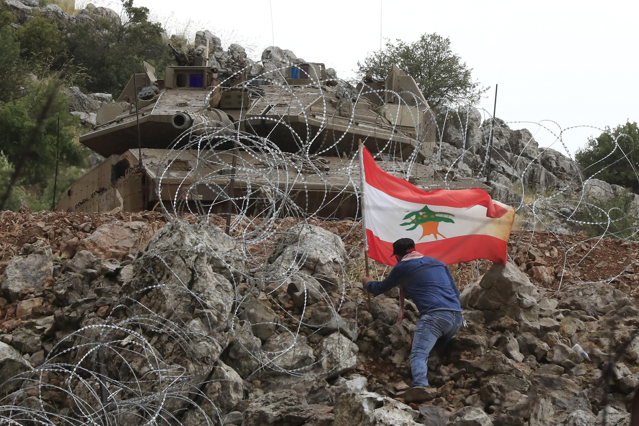 Hezbollah Set Up Armed Posts In Israeli Territory On Lebanon Border