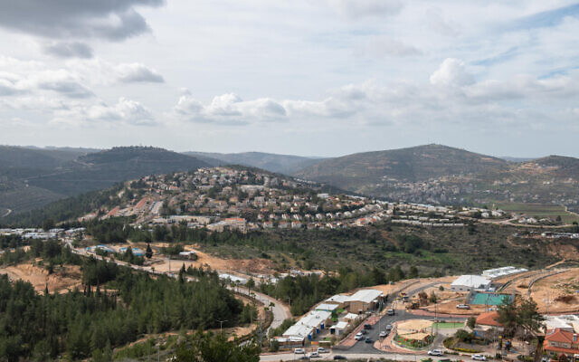 View of the West Bank settlement of Eli, January 17, 2021. (Sraya Diamant/Flash90)