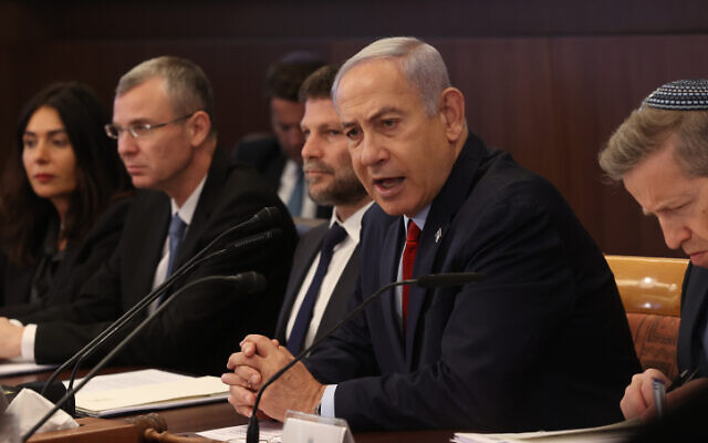 Prime Minister Benjamin Netanyahu leads a cabinet meeting at the Prime Minister's Office in Jerusalem on June 18, 2023. (Amit Shabi/POOL)