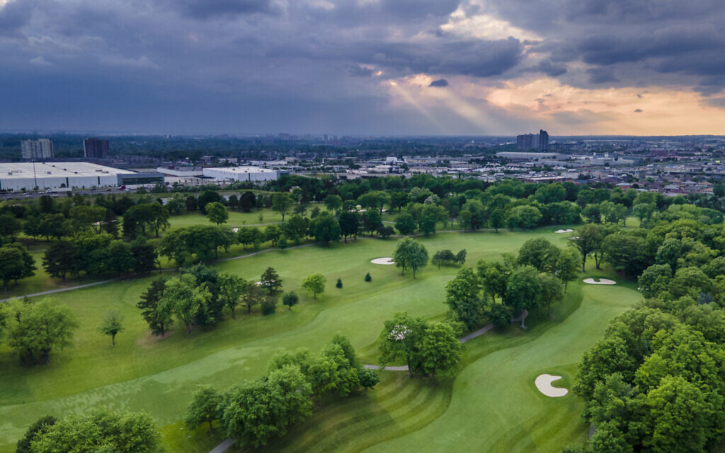 The third, fourth and eighth holes at Oakdale Golf and Country Club in Toronto. (Courtesy of Golf Canada)