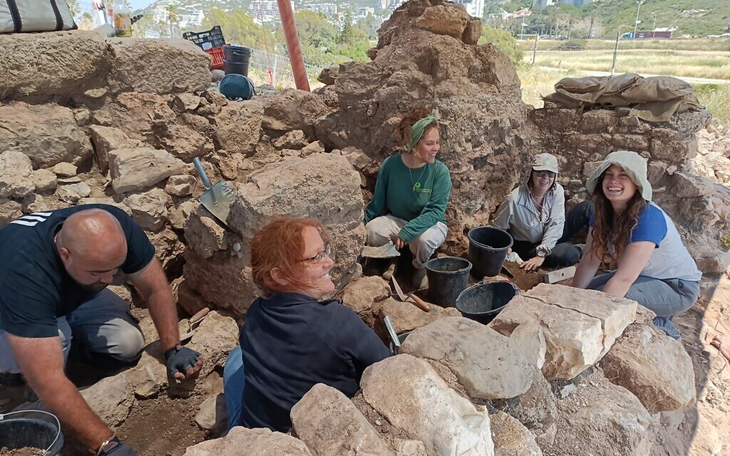 Excavations of the Tel Shiqmona site in Haifa in 2023. (courtesy Golan Shalvi)