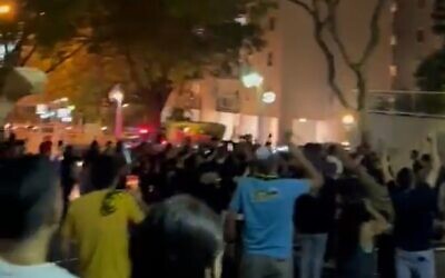 Beitar Jerusalem soccer fans protest near the home of Israel Football Association prosecutor Nir Reshef in Givatayim on June 5, 2023. (Screenshot: Twitter; used in accordance with Clause 27a of the Copyright Law)