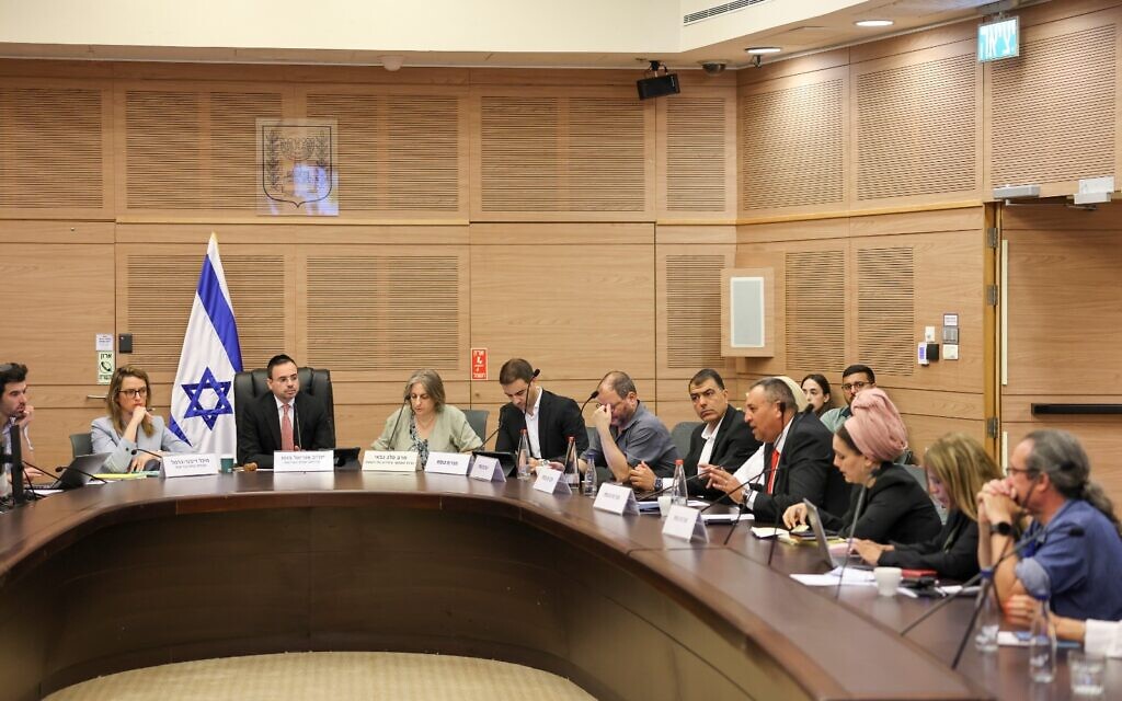 Knesset committee discusses high rate of eating disorders - Vimarsana News