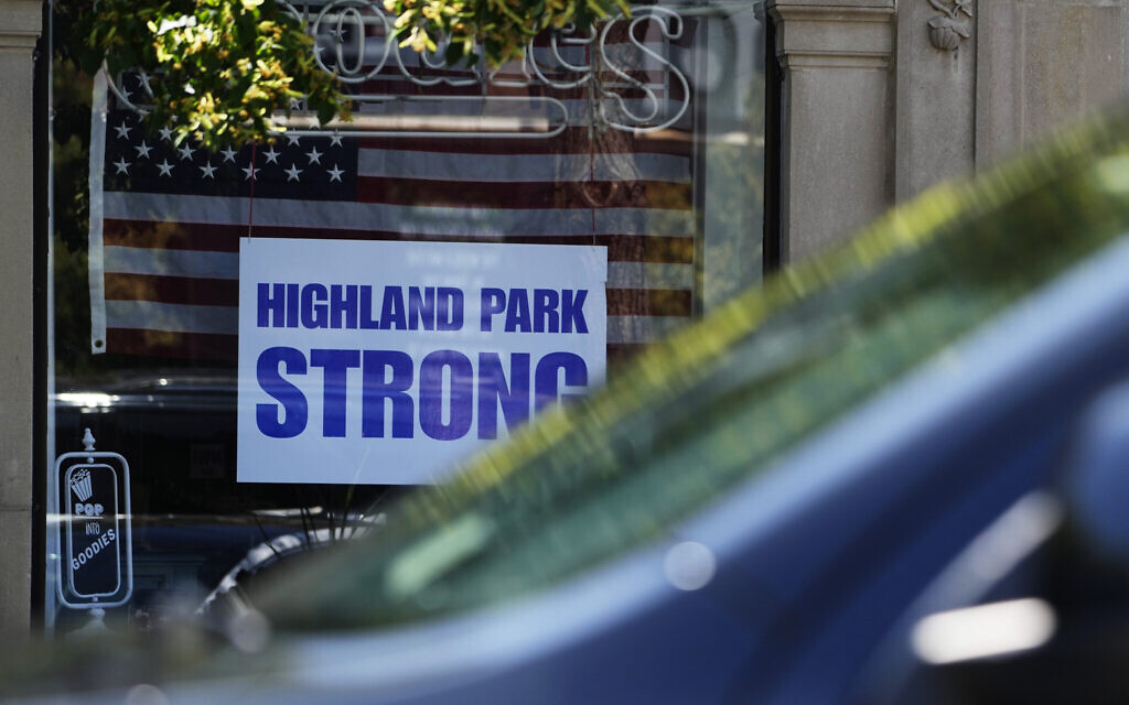 world News  Highland Park marks year since July 4 shooting with remembrance events