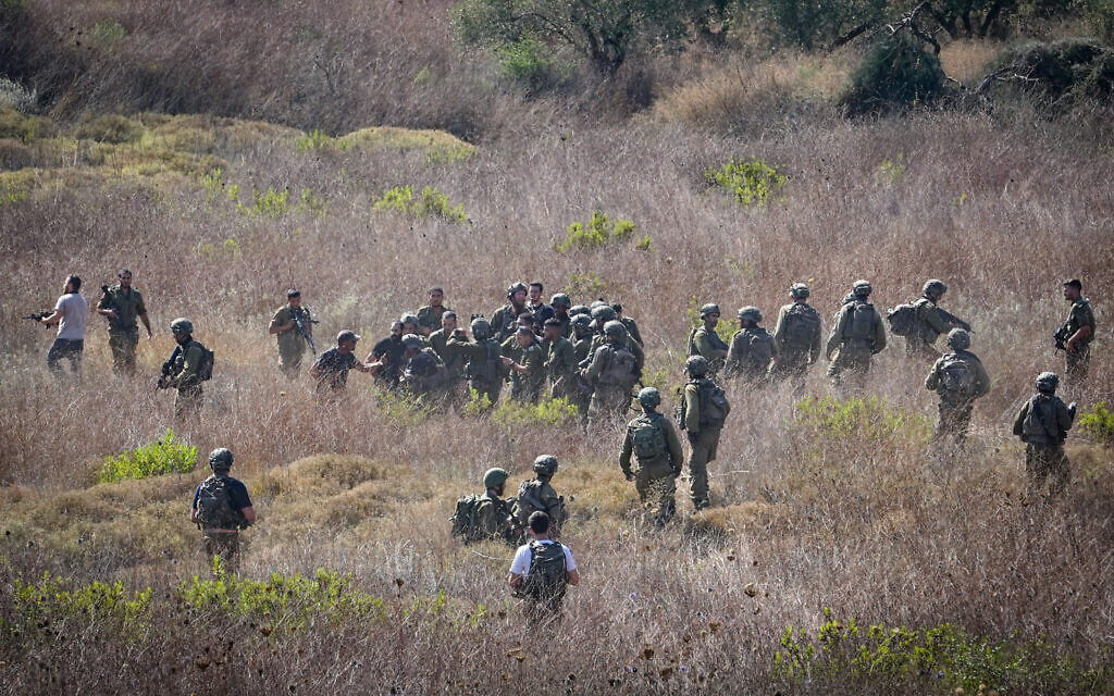 Ein israelischer Staatsbürger wurde bei einem Schussangriff im Westjordanland getötet.  Soldaten töten einen palästinensischen Schützen