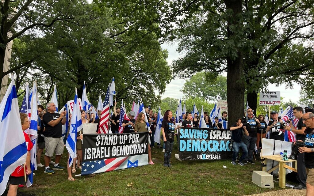 Israeli anti-overhaul protesters gather outside US Capitol ahead of Herzog speech - Vimarsana News