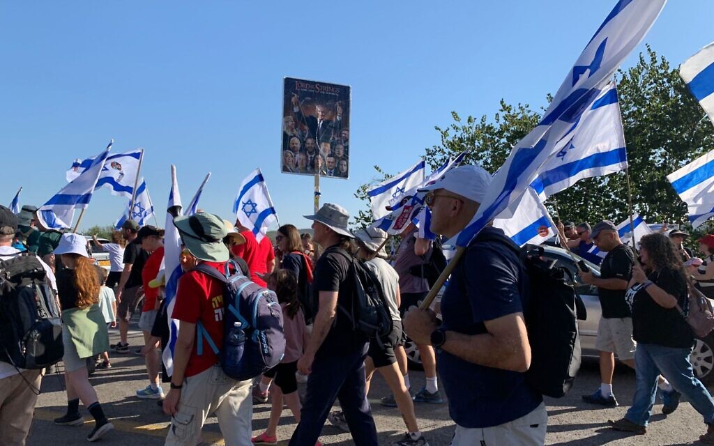 Anti-overhaul protesters continue march to Jerusalem for third day - Vimarsana News