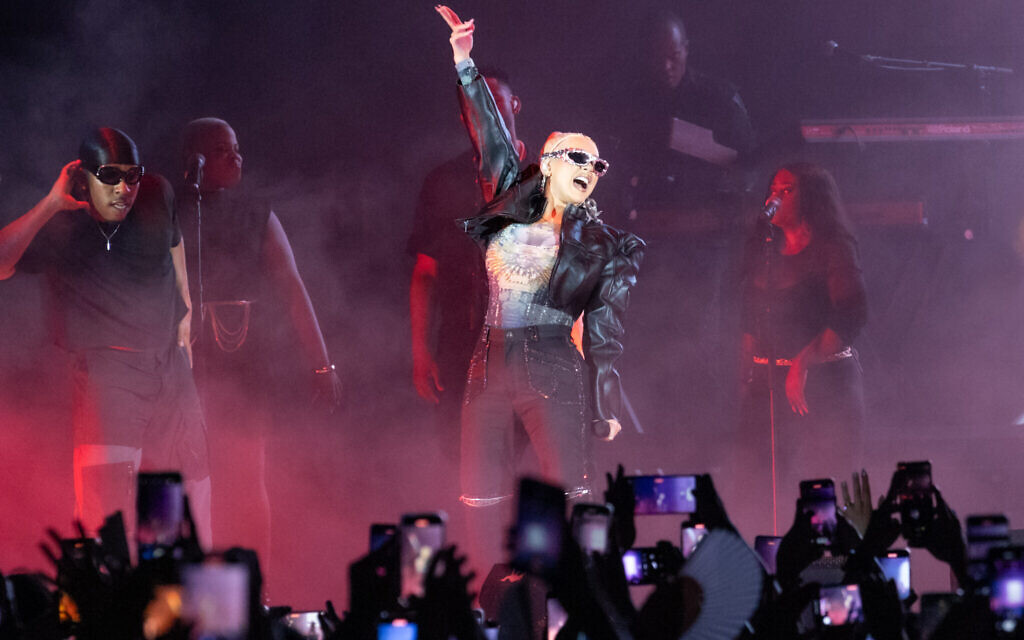 Pop star Christina Aguilera performs at the Rishon Lezion Live Park on August 10, 2023. (David Granot)