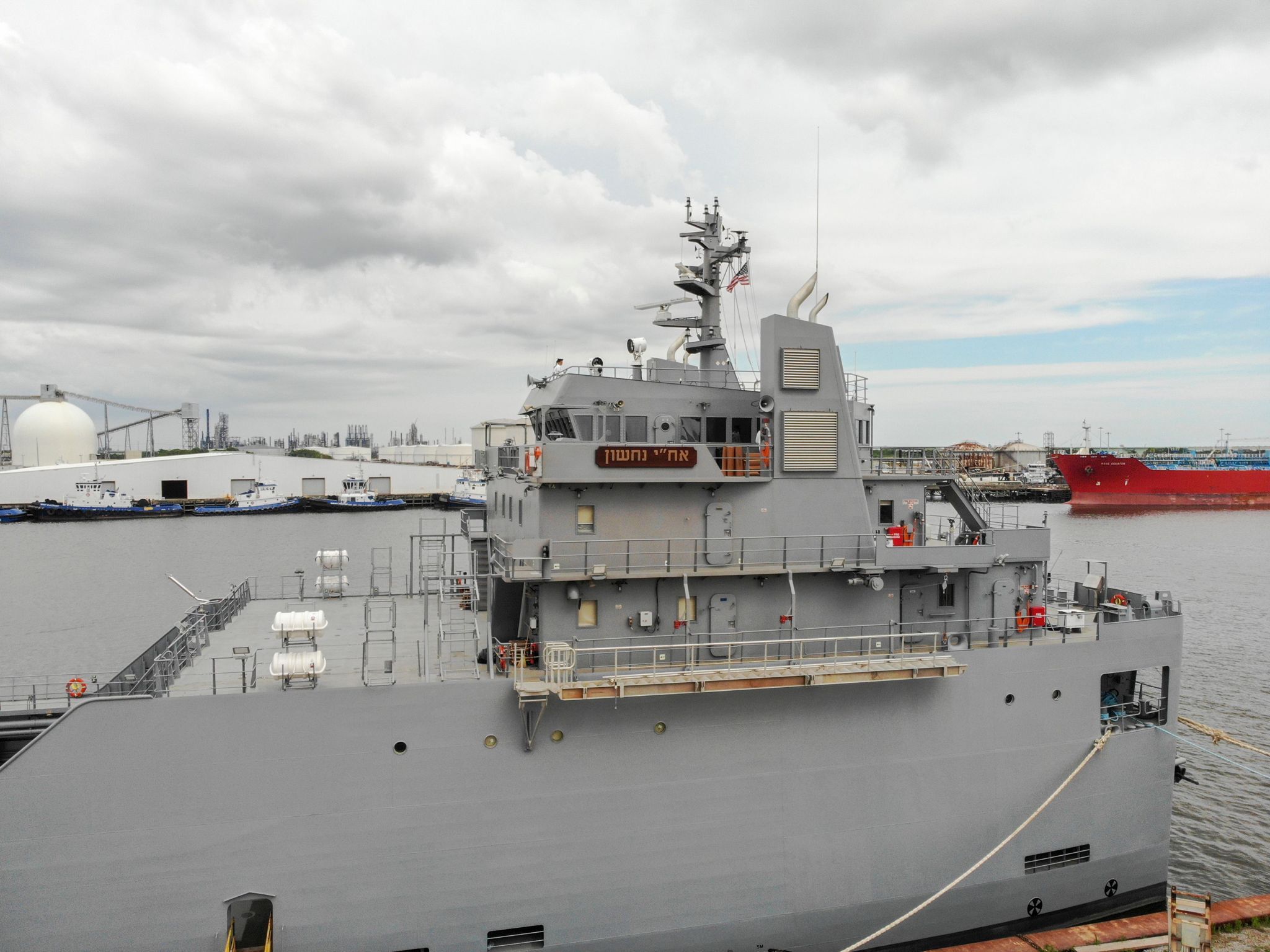 Israeli Navy takes possession of its first new US-built landing craft ...