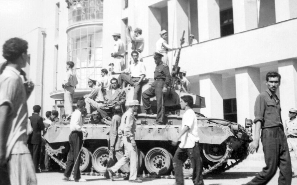 A royalist tank moves into the courtyard of Tehran Radio a few minutes after pro-Shah troops occupied the area during the coup which ousted Mohammad Mosaddegh and his government on Aug. 19, 1953. (AP Photo, File)