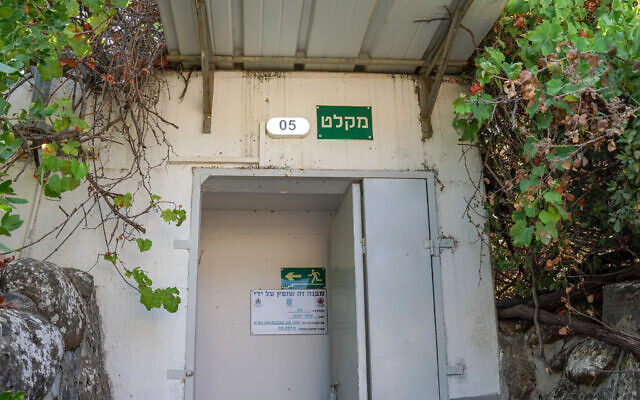 A public bomb shelter in the northern town of She'ar Yashuv, August 2, 2023.. (Emanuel Fabian/Times of Israel)
