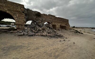 View of an arch in Caesarea's ancient Roman aqueduct that collapsed on August 18, 2023. (Muhammad Khater/Israel Antiquities Authority)