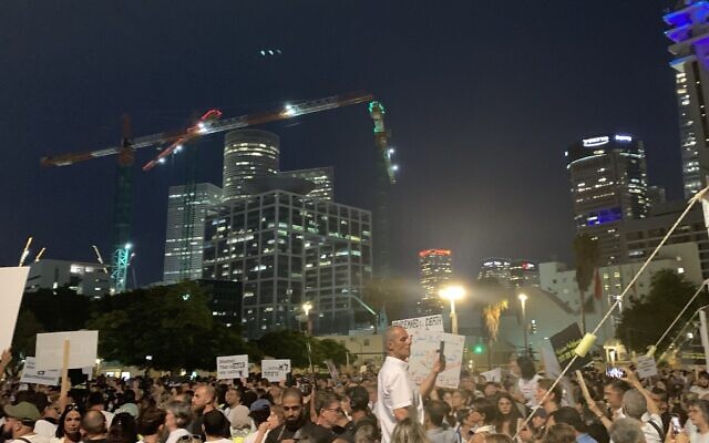 Protesters against the police response to violent crime in Arab communities demonstrate in Tel Aviv, August 6, 2023. (Charlie Summer/Times of Israel) Protesters against the police response to violent crime in Arab communities demonstrate in Tel Aviv, August 6, 2023. (Charlie Summer/Times of Israel)