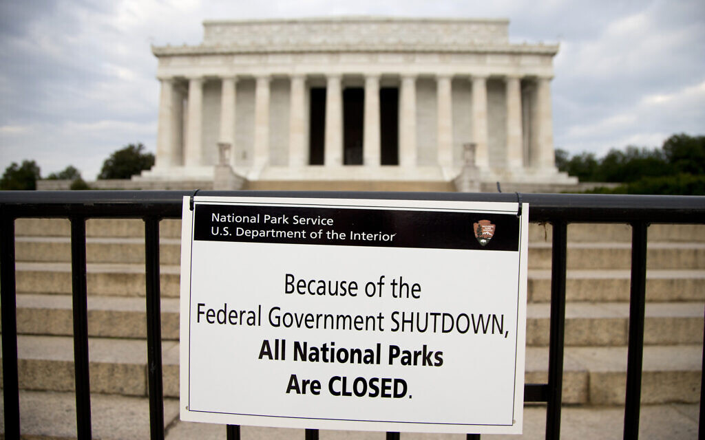 US on brink on government shutdown, funding chaos