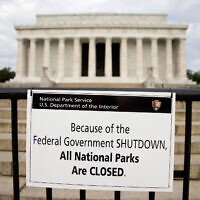 Illustrative: A sign reading "Because of the Federal Government SHUTDOWN All National Parks are Closed" is posted on a barricade in front of the Lincoln Memorial in Washington, Oct. 1, 2013.  (AP Photo/Carolyn Kaster, File)