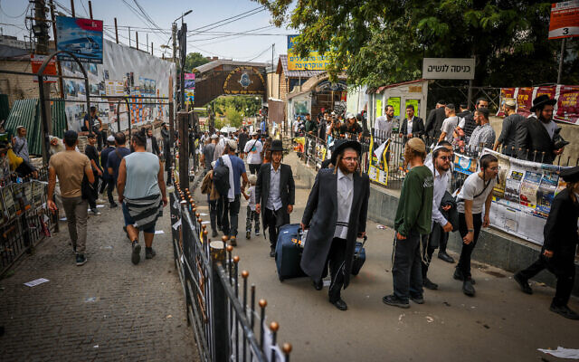 Jewish pilgrims arrive in Uman, Ukraine ahead of the Jewish holiday of Rosh Hashanah, September 14, 2023. (Chaim Goldberg/Flash90)