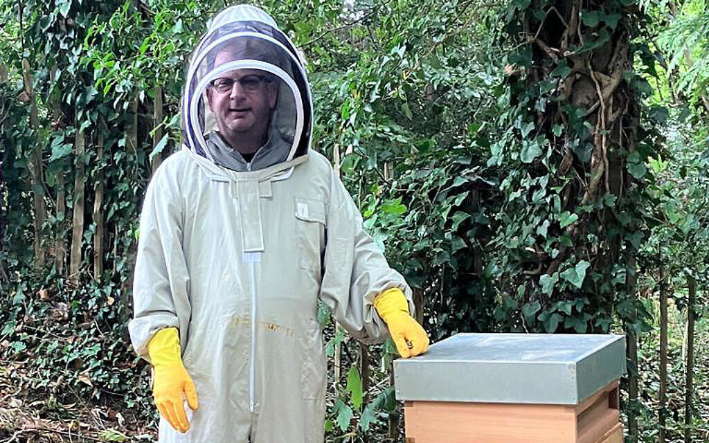 world News  In London, a Jewish beekeeper draws honey and spirituality from his hives