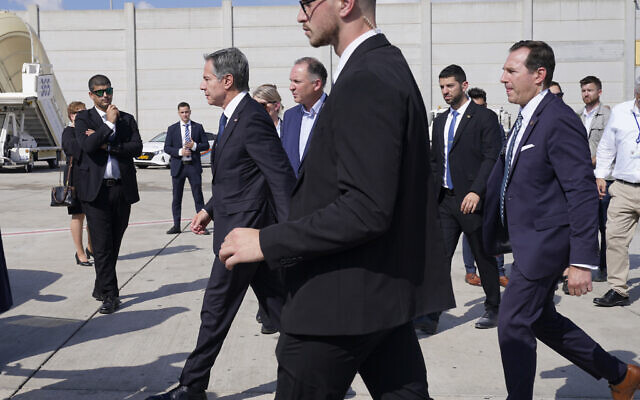 US Secretary of State Antony Blinken arrives at Ben Gurion Airport, Oct. 12, 2023 (AP Photo/Jacquelyn Martin, Pool)