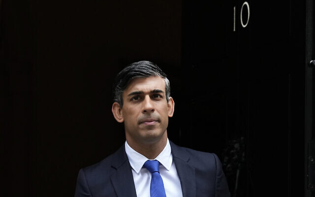Britain's Prime Minister Rishi Sunak leaves 10 Downing Street to attend the weekly Prime Ministers' Questions session in parliament in London, Wednesday, Oct. 25, 2023. (AP Photo/Frank Augstein)