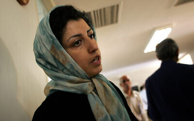 Iranian opposition human rights activist Narges Mohammadi at the Defenders of Human Rights Center in Tehran, June 25, 2007. (Behrouz Mehri/AFP)
