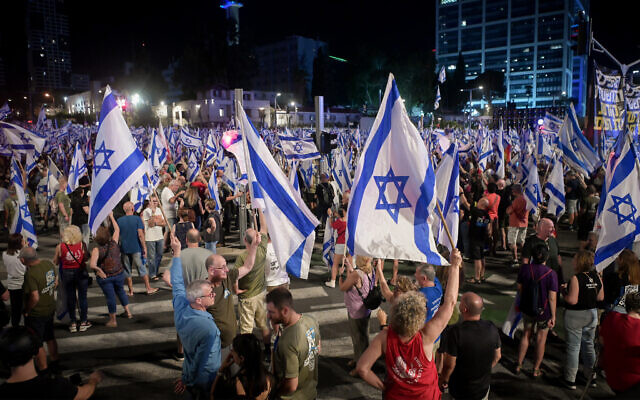 Anti-overhaul activists protest against the government's judicial overhaul, in Tel Aviv, on September 23, 2023. (Avshalom Sassoni/ Flash90)