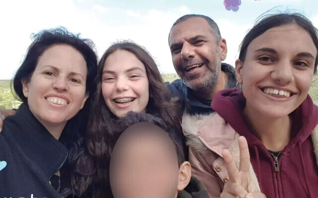 Yaniv Zohar, his wife Yasmin, and their two daughters, Keshet and Tehelet (Courtesy)