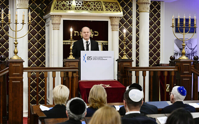 German Chancellor Olaf Scholz speaks during a central commemoration ceremony for the 85th anniversary of Kristallnacht, in the Beth Zion Synagogue in Berlin on November 9, 2023. (John MACDOUGALL / POOL / AFP)