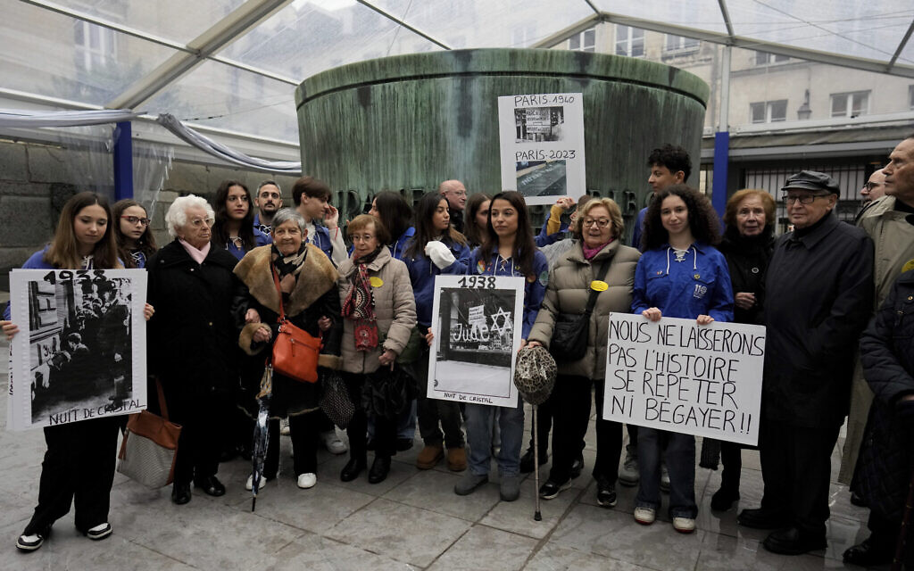 NextImg:French Holocaust survivors, youth activists rally against surging antisemitism