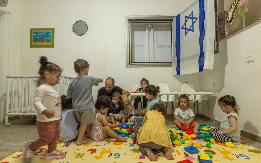 Children play inside a bomb shelter at a kindergarden in central Israel, during the war against Hamas, November 5, 2023. (Yossi Aloni/FLASH90)