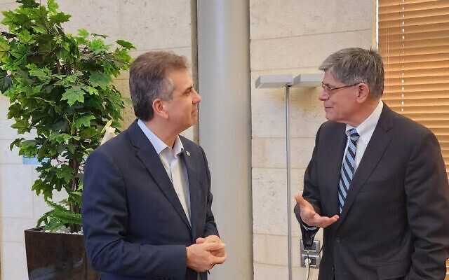 Foreign Minister Eli Cohen meets with new US Ambassador Jack Lew in Jerusalem, November 7, 2023. (Foreign Ministry)