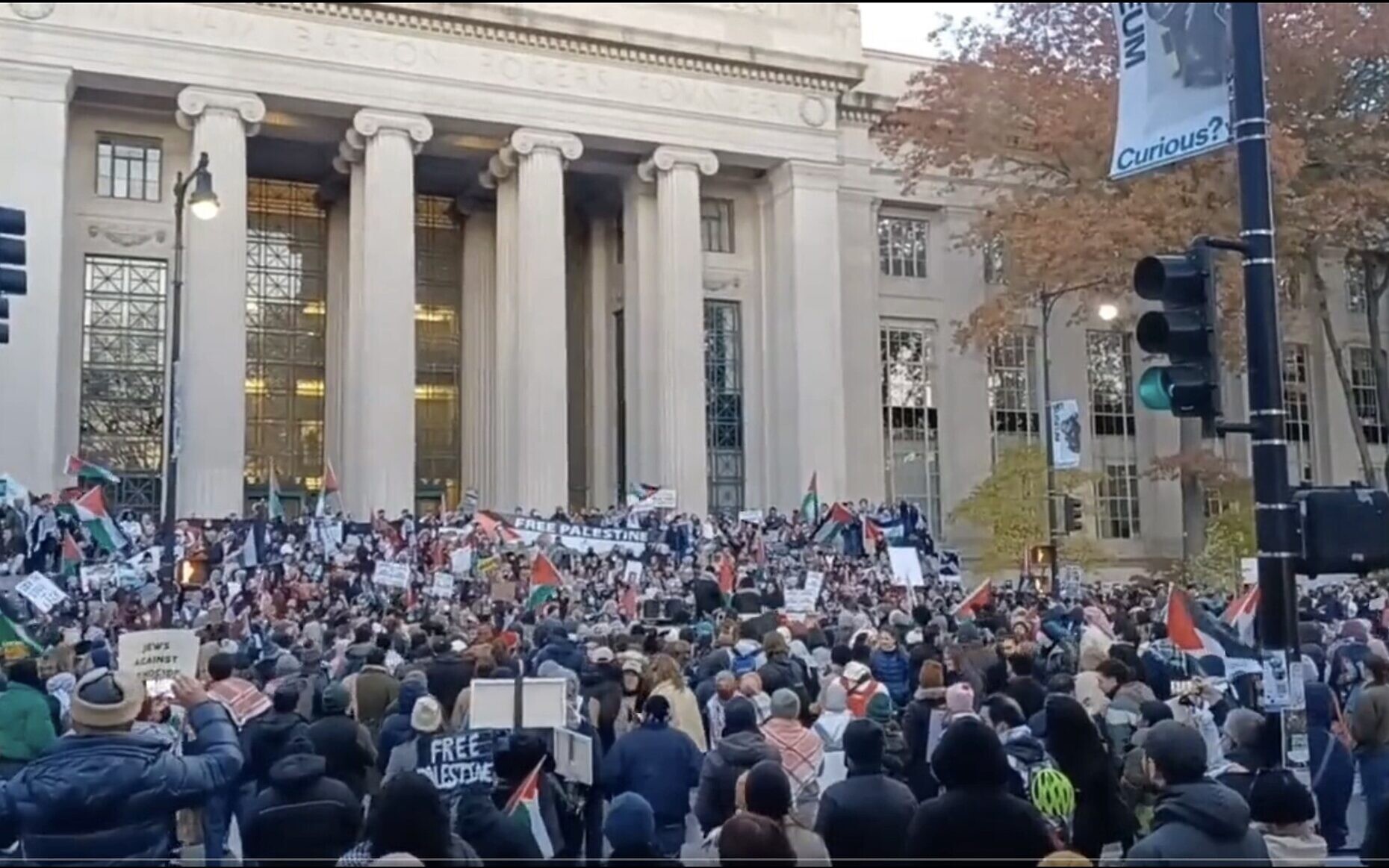 MIT partially suspends students who occupied building for pro