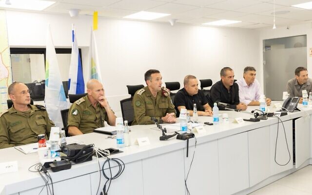 IDF Chief of Staff Herzi Halevi meets mayors of southern Israeli cities and councils ravaged by Hamas's October 7 onslaught, in Ashkelon, November 12, 2023. (Ashkelon Municipality)